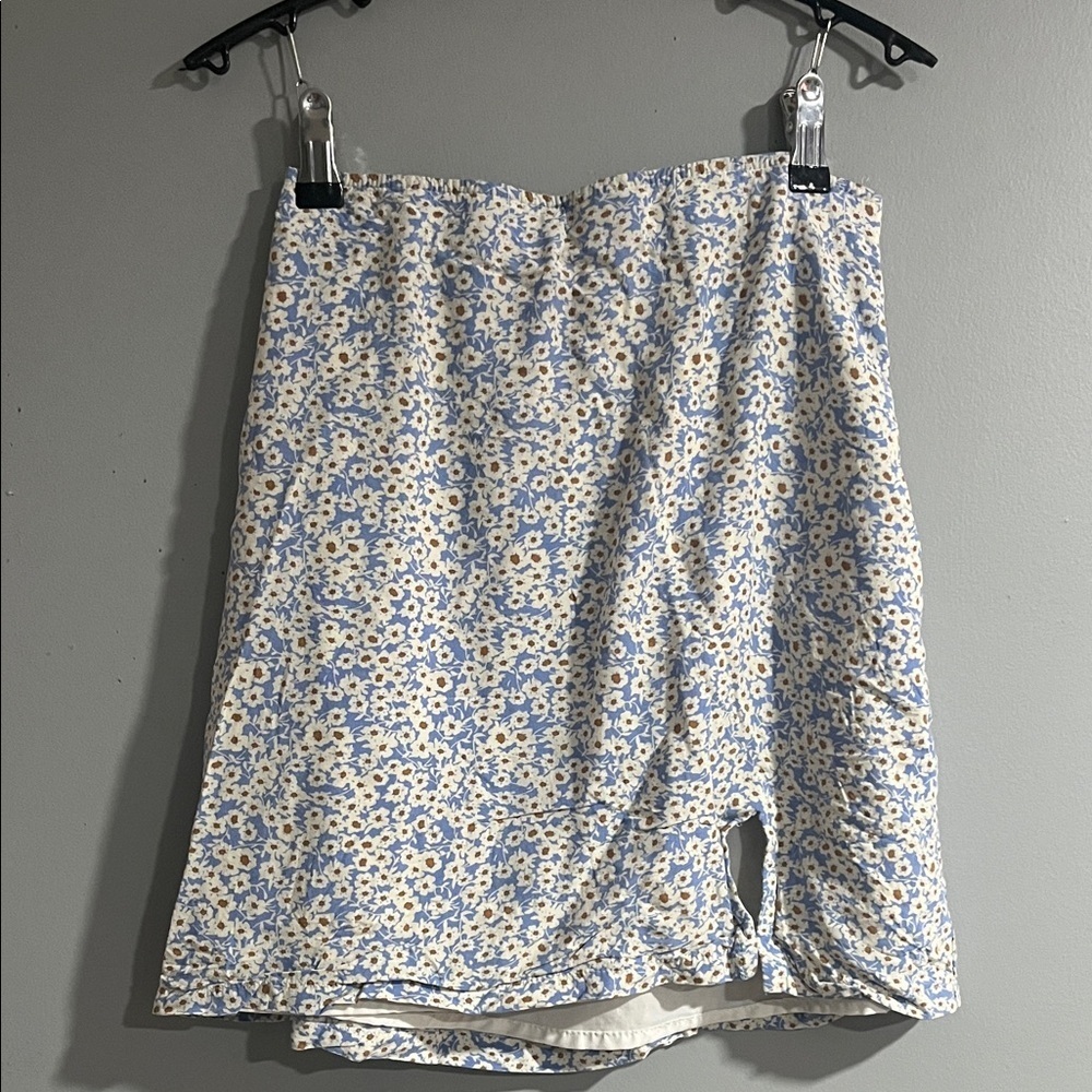 Aeropostale Blue and White Floral Mini Skirt Small